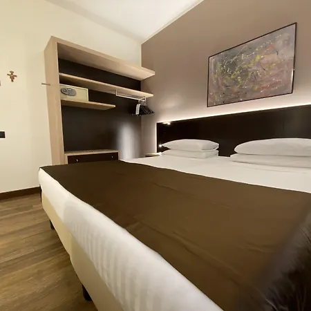 Hotel Carlton