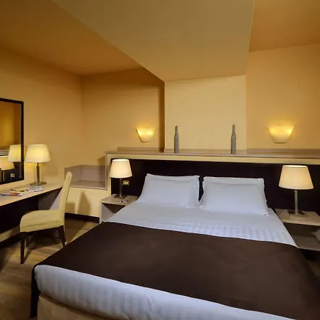 Hotel Carlton Ferrare