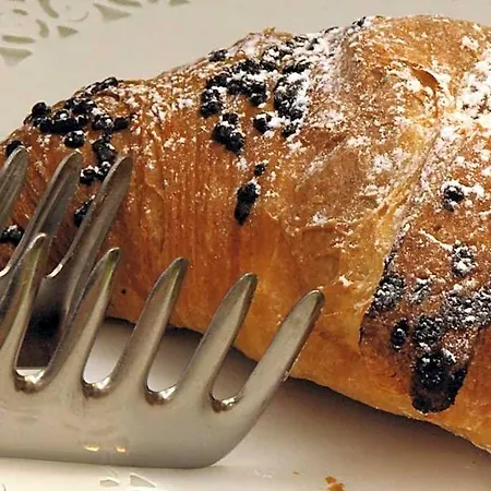 كارلتون 3* فيرّارا